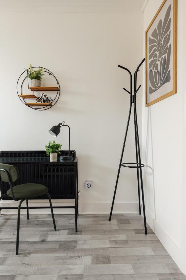 Stunning & Stylish 2 Bed Flat In West London Apartment Екстериор снимка