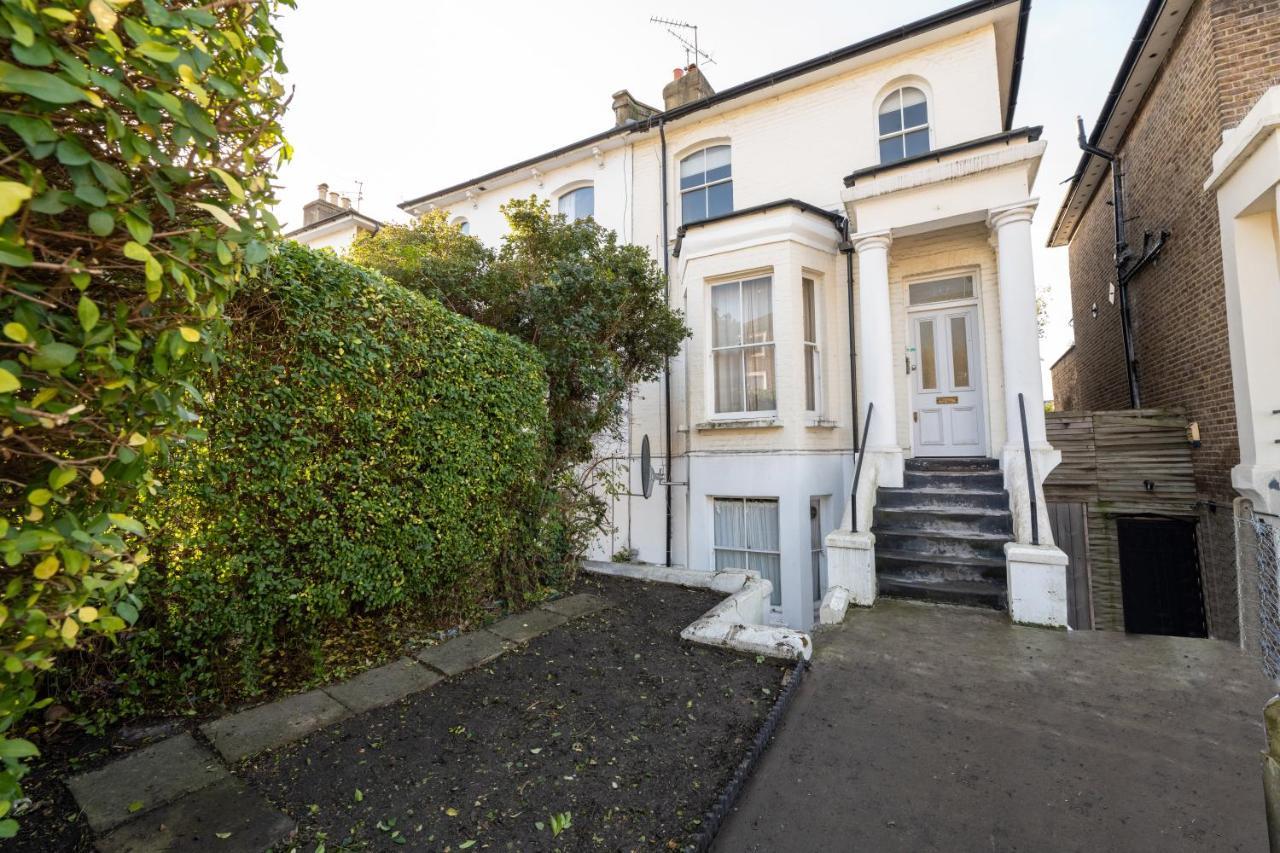Stunning & Stylish 2 Bed Flat In West London Apartment Екстериор снимка